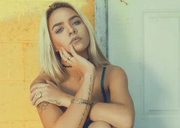 Girl think about Grainy Skin texture on face