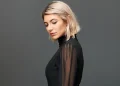 women with short hair