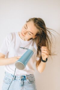 How to dry hair fast