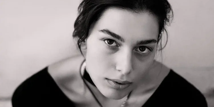 How to Make Aloe Vera Gel at Home – DIY Aloe Vera Gel & Thickening Tips